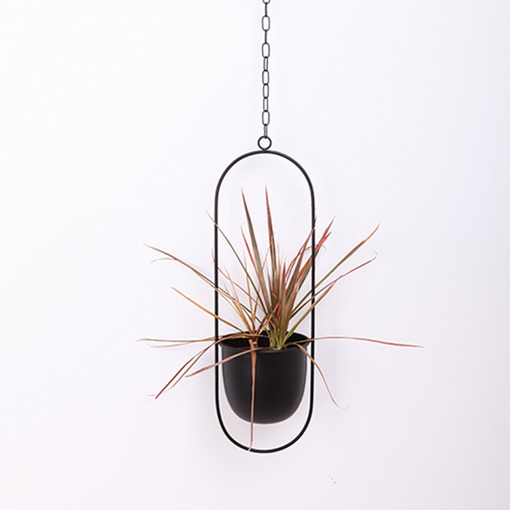 Trish n Bobs Pots & Planters Black Oval Metal Chain Hanging Flower Pot